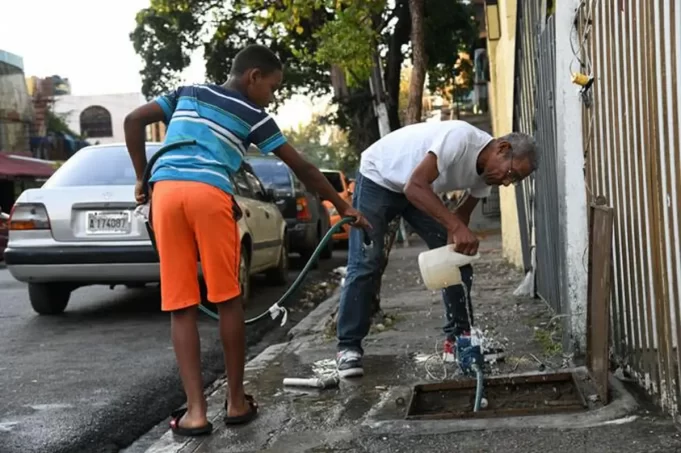 CAASD pide cero botadera de agua, estamos en sequía