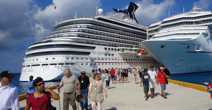 ¿Es posible 10 millones de turistas en 2023 en RD?