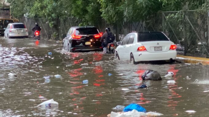 Onda tropical generará lluvias; polvo del Sahara incide desde hoy