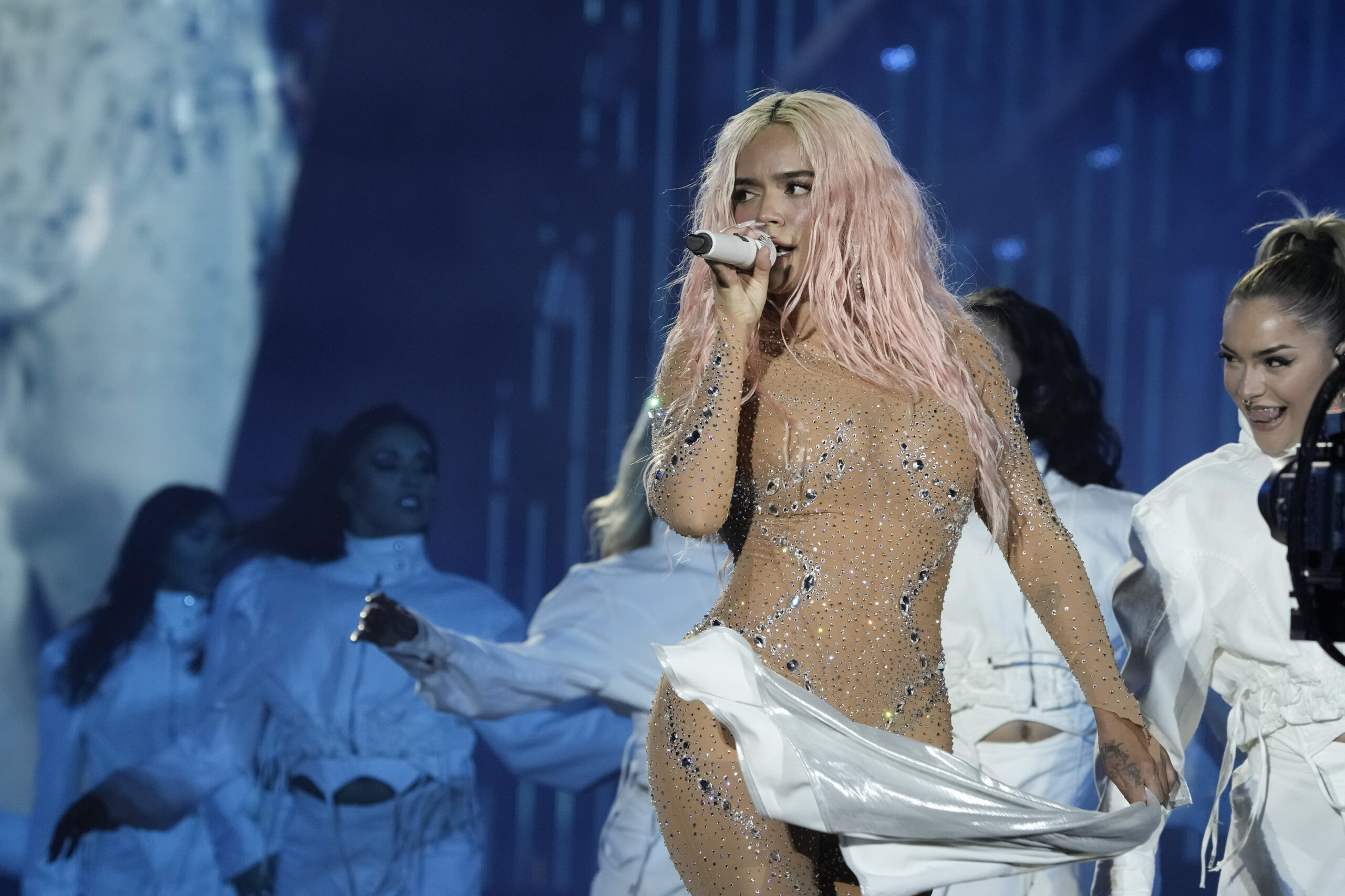 Karol G enloquece a sus fans en el último concierto de su gira veraniega en Madrid