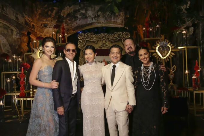 Christian Nodal y Ángela Aguilar se casaron en México