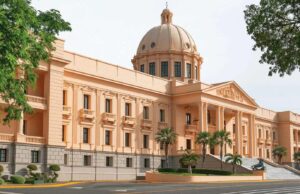 Reorganización de instituciones y reforma al gasto público será presentada el próximo lunes