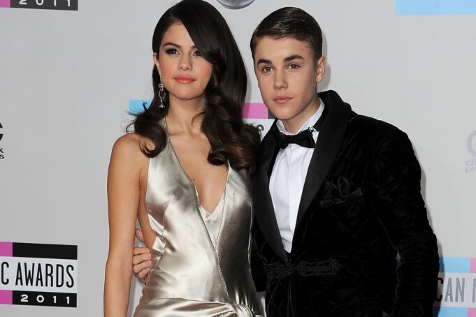 Justin Bieber quiere hacer las paces con Selena Gómez, luego de que nació su hijo