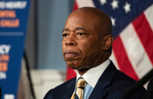 El alcalde de Nueva York, Eric Adams, es acusado de corrupción
