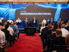 Presidente Abinader encabeza presentación la reforma fiscal en LA Semanal