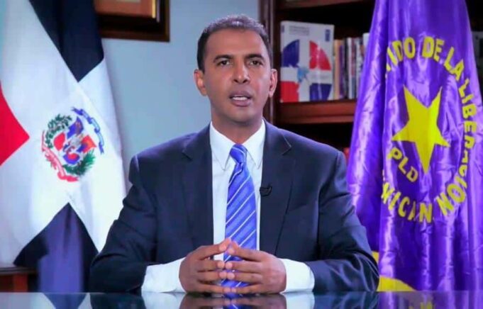Domingo Contreras renuncia del PLD