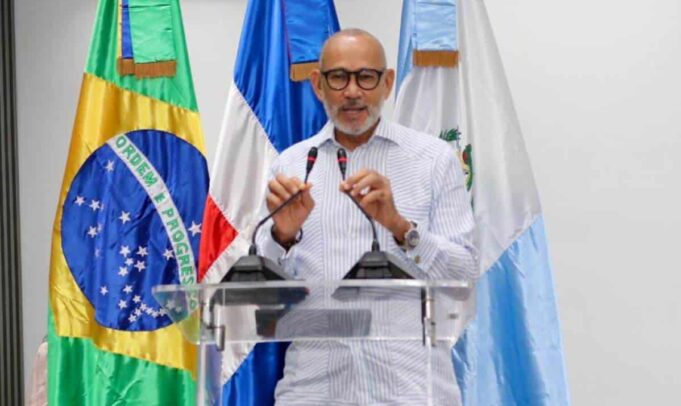 No hay hambre en las escuelas públicas, dice director de Inabie