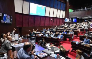 Diputados aprueban préstamos por US$625 millones para enfrentar apagones y el cambio climático