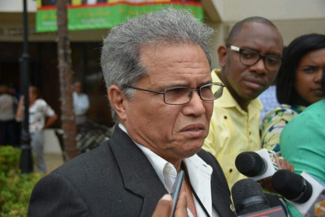 cmd-y-el-presidente-abinader-acordaron-aumento-salarial-para-2025