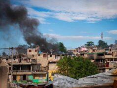 Bandas armadas en Haití siembran el terror e incendian casas