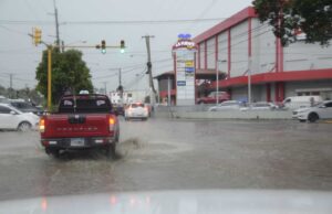 El COE eleva a 23 las provincias en alerta por vaguada