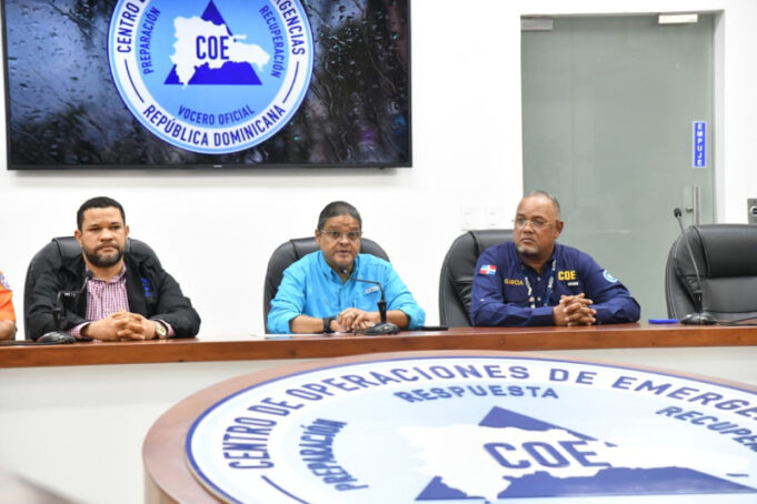 Aumentan a 30,000 los desplazados, seis estructuras colapsadas y 14 comunidades incomunicadas
