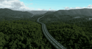 Decreto: Abinader designa comisión para supervisar licitación de la Autopista del Ámbar