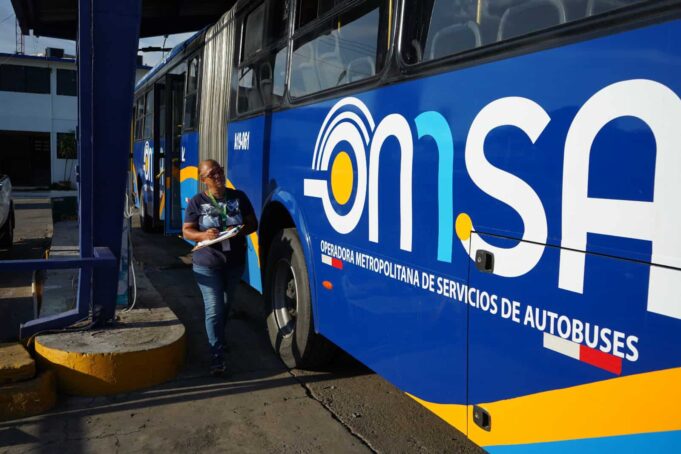 Adultos mayores de 65 años viajarán gratis en el corredor 27 de Febrero de la OMSA